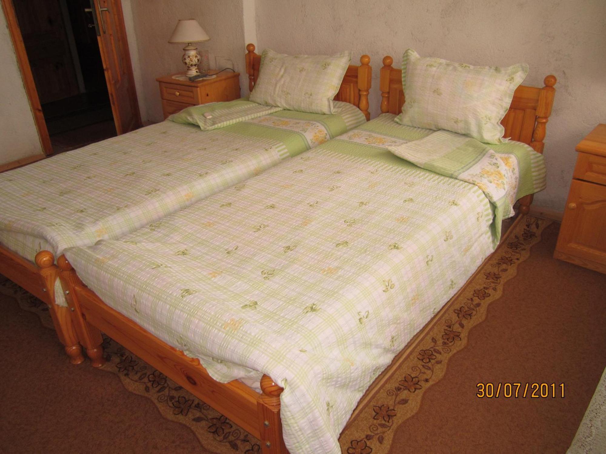 טריגראד Kristal Guest House חדר תמונה